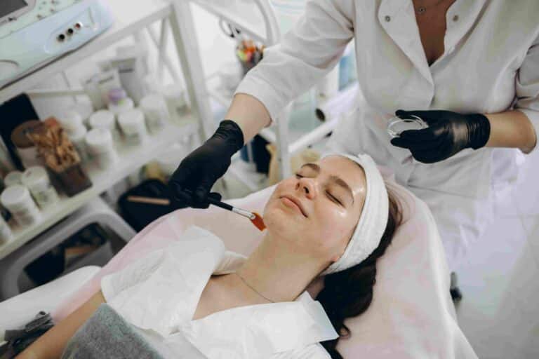 Dive into the World of Chemical Peels: Renewing Your Skin's Glow